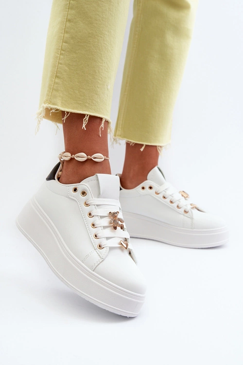 Sneakersy Damskie Na Platformie Z Przypinkami Eko Skóra Białe Cavisa