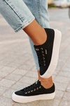 Trampki Damskie Z Koronką Lee Cooper LCW-25-31-3439L Czarne