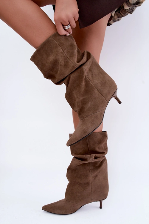 Wsuwane Botki Typu Slouchy Na Obcasie Z Naturalnego Zamszu Khaki Cindrelle