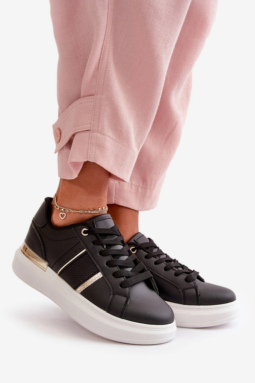 Modne Sneakersy Damskie Na Platformie Z Eko Skóry Czarne Nevisase